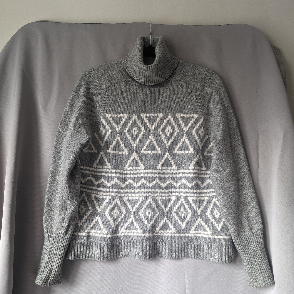 Wool, cashmere, geometric, cropped turtleneck
